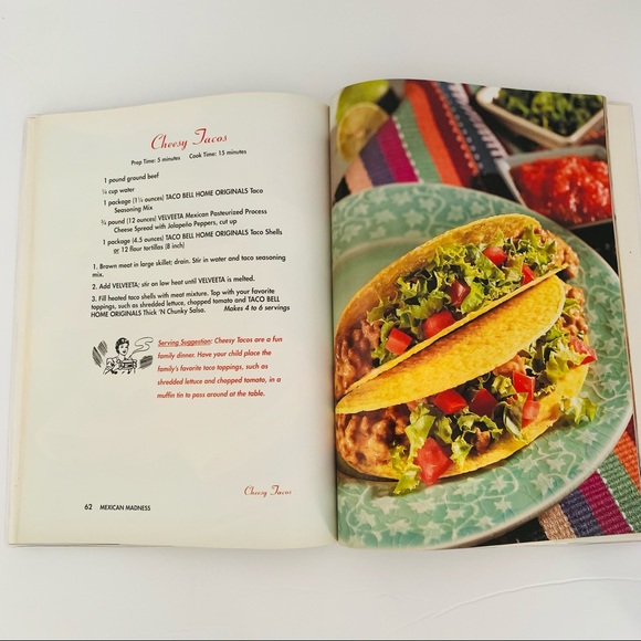 Vintage Kraft Velveeta Cheese Plastic Storage Container & Paperback Cookbook - Picture 2 of 13